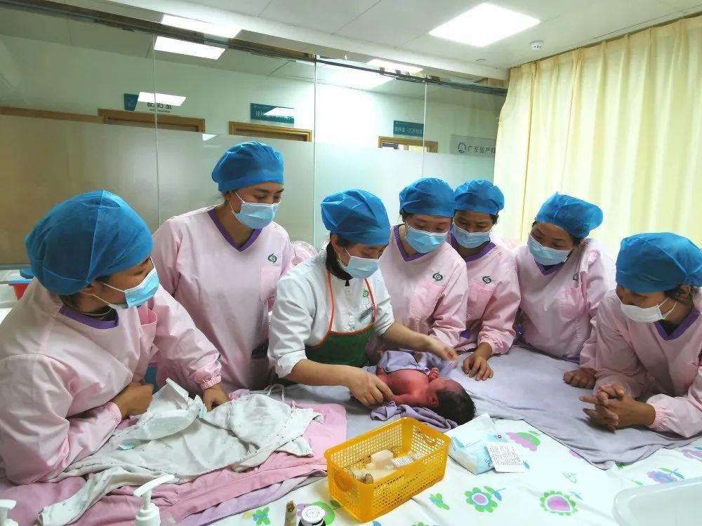 白云区妇婴监护型护送